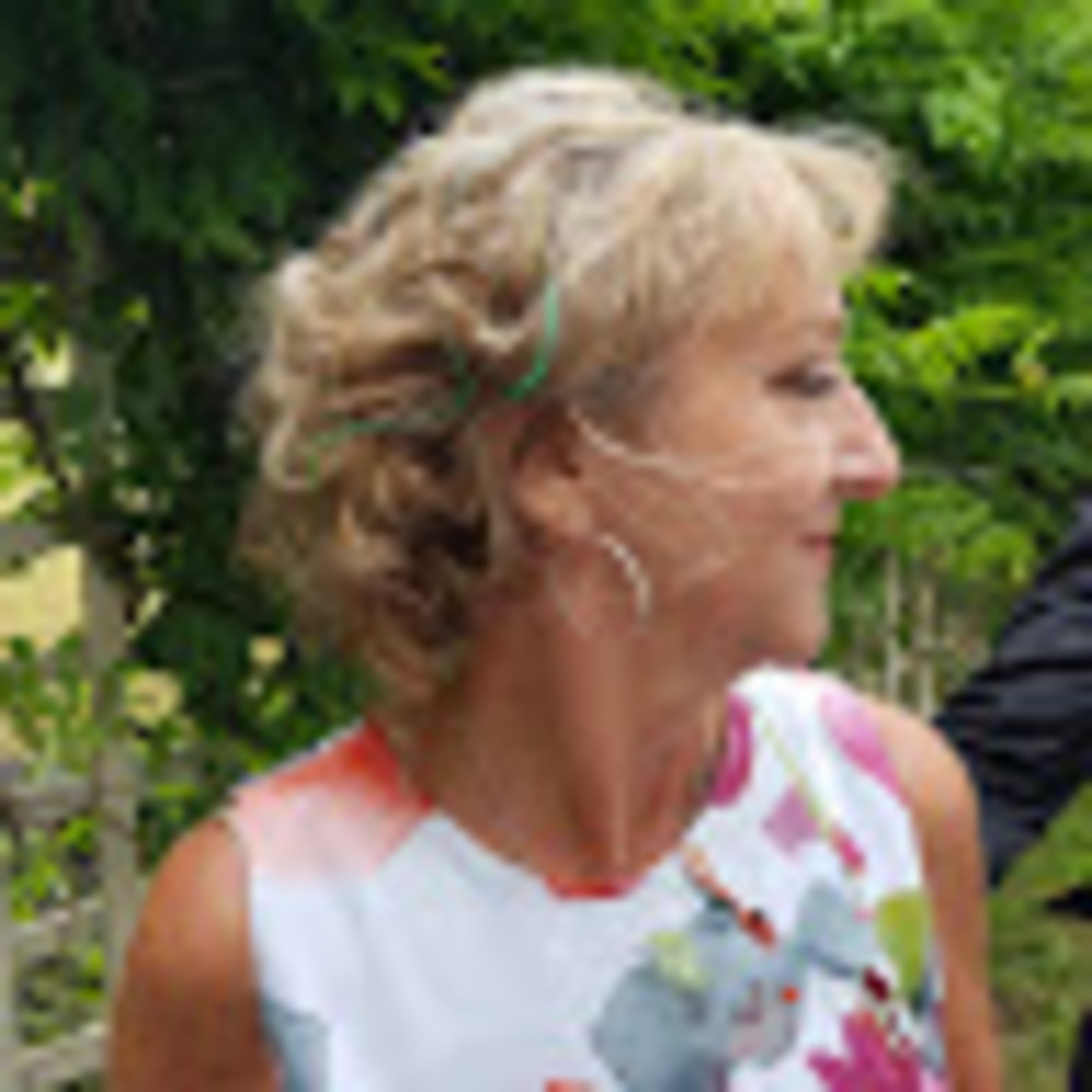 Meet your Posher, Monique